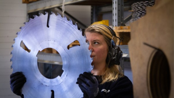 Bild på bakgrund av Säkra sågverk