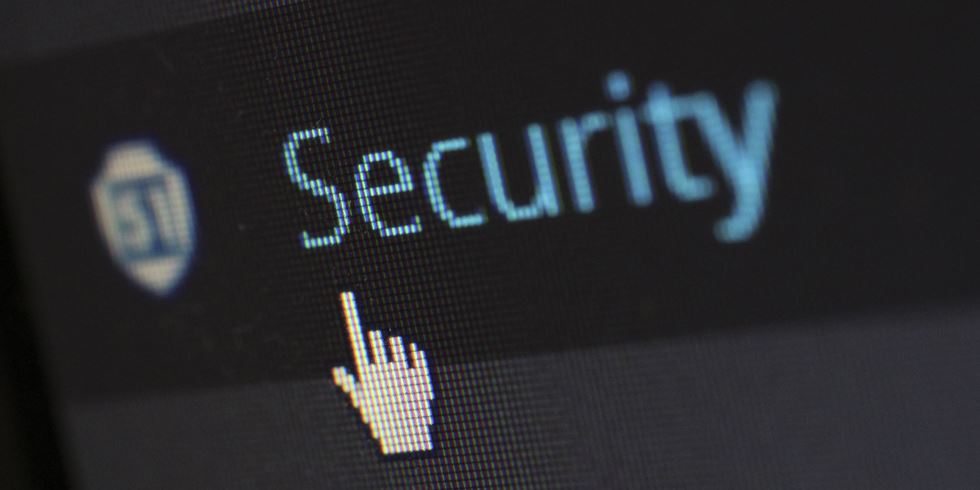 Datorskärm med texten Security.