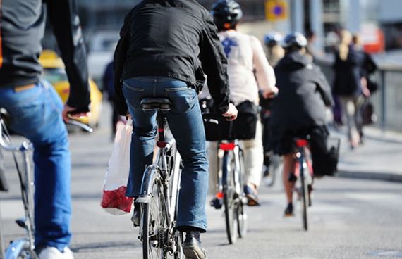 Bra att cykla till jobbet trots avgaser
